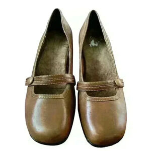 M. Patrick Sz 8.5 Leather Entice‎ Mary Jane Heels Office Classic Preppy